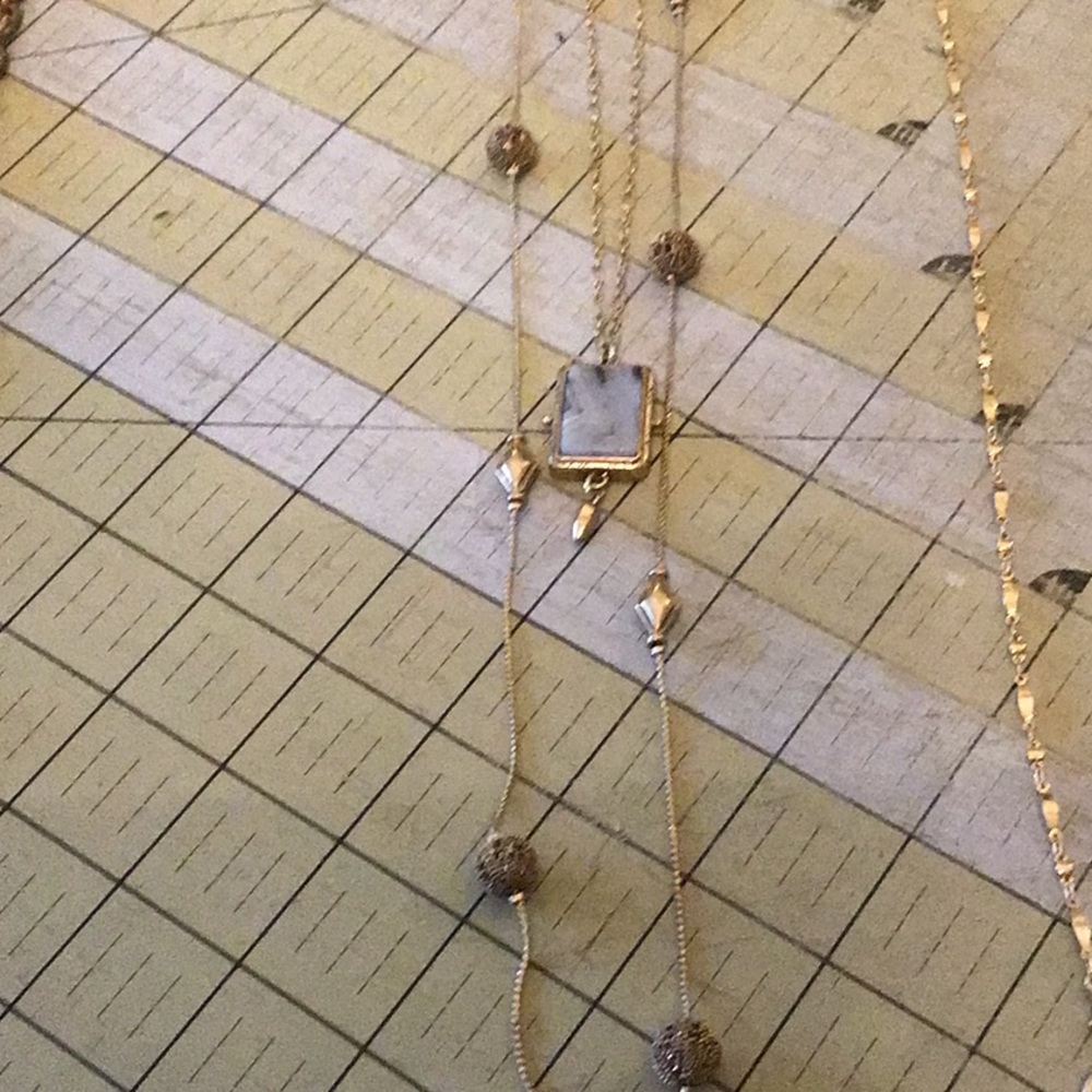 NWOT CAbi Athena Necklace